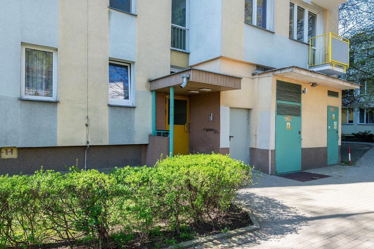 Apartament Maklakiewicza 17 - 700m Od Szpitala Mswia - 4km Do Lotniska Chopina - Maly Balkon - Piekny Widok Na Centrum Warszawy Warszawa